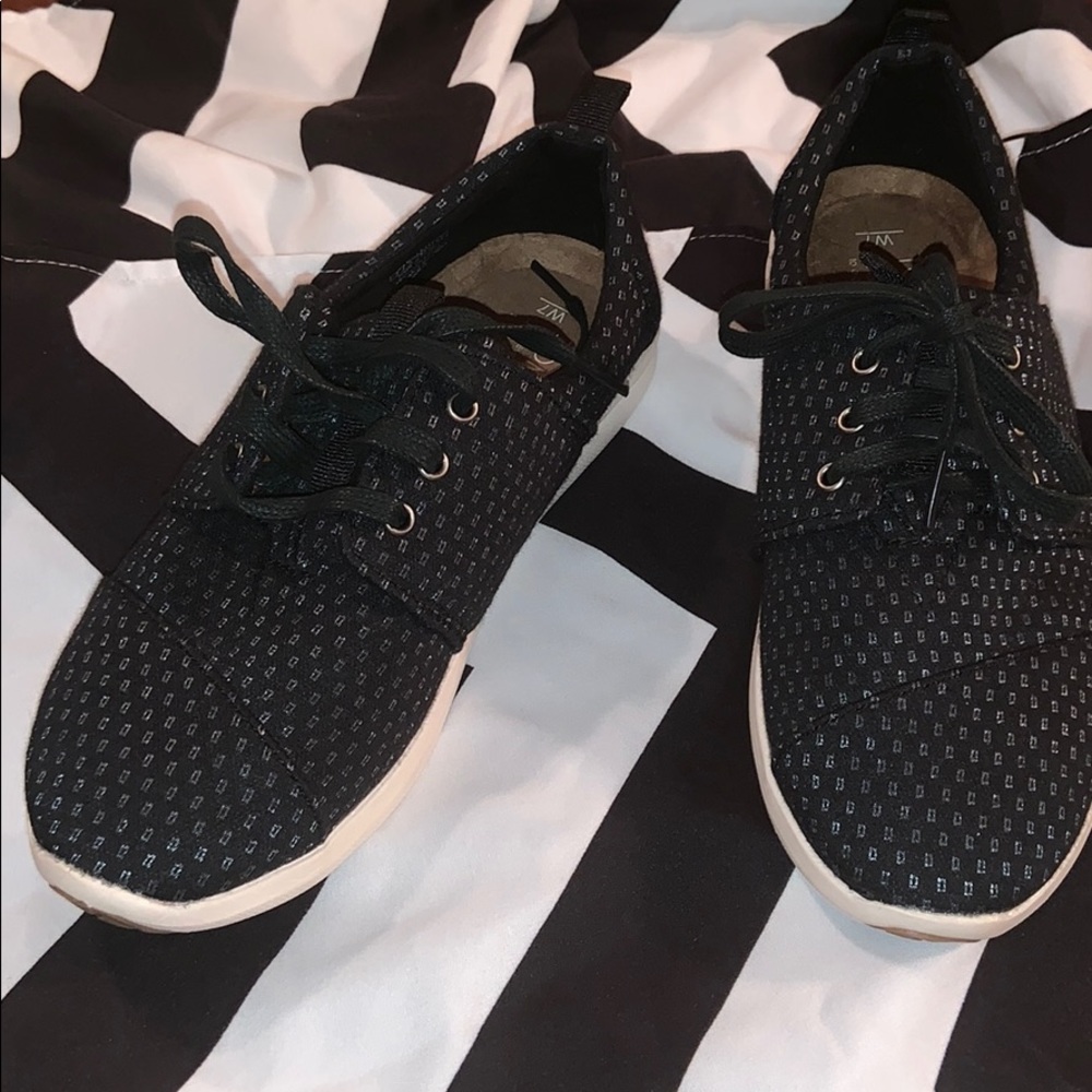 Toms Lace Up sneakers